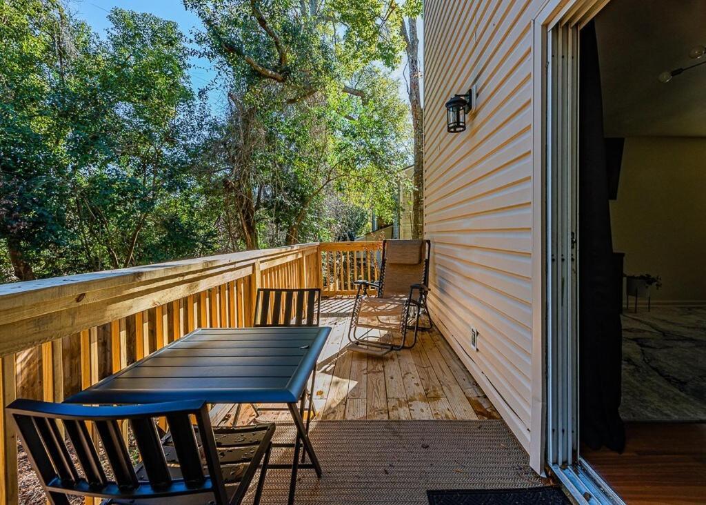Cozy Townhome Retreat With King Bed Near I-10, Capitol, Fsu & Famu Tallahassee Exterior photo