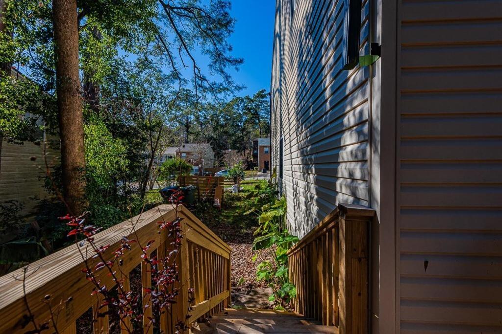 Cozy Townhome Retreat With King Bed Near I-10, Capitol, Fsu & Famu Tallahassee Exterior photo