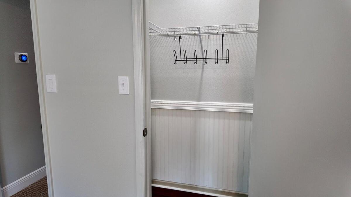 Cozy Townhome Retreat With King Bed Near I-10, Capitol, Fsu & Famu Tallahassee Exterior photo
